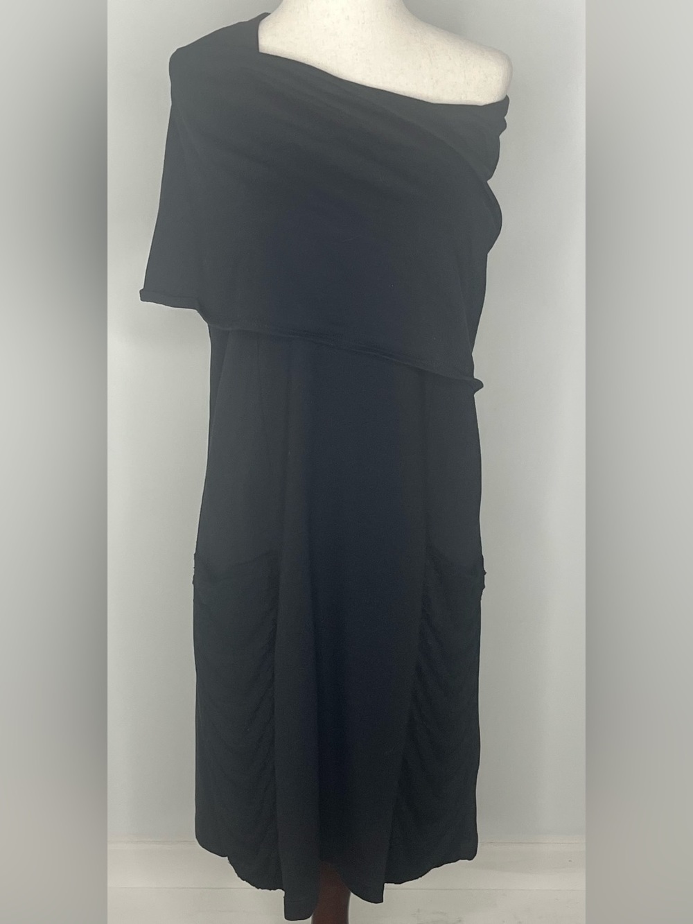 Chalet Black One-Shoulder Draped Dress